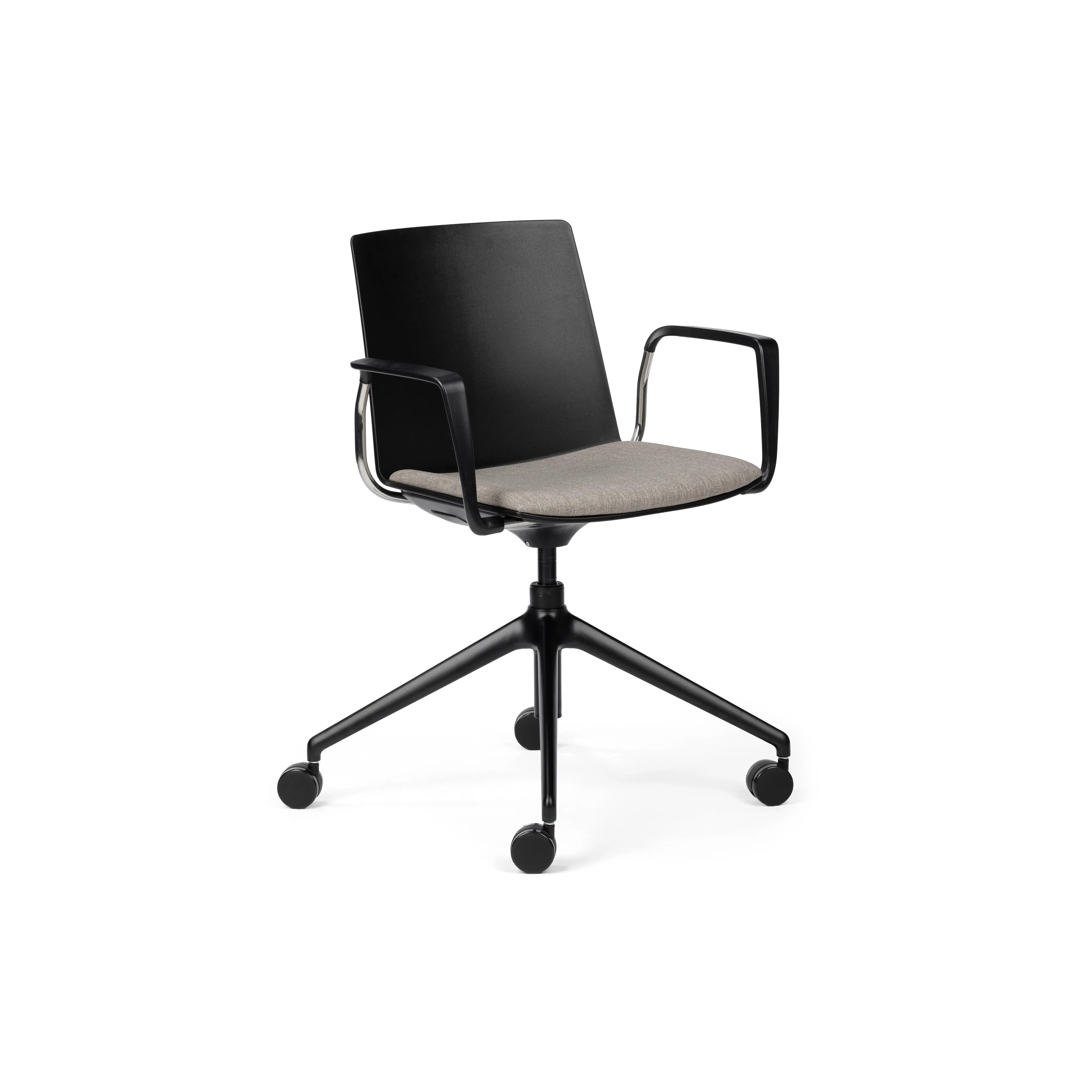 Jubel Castors Italian-4 Black Black Shell Seat Pad Arms