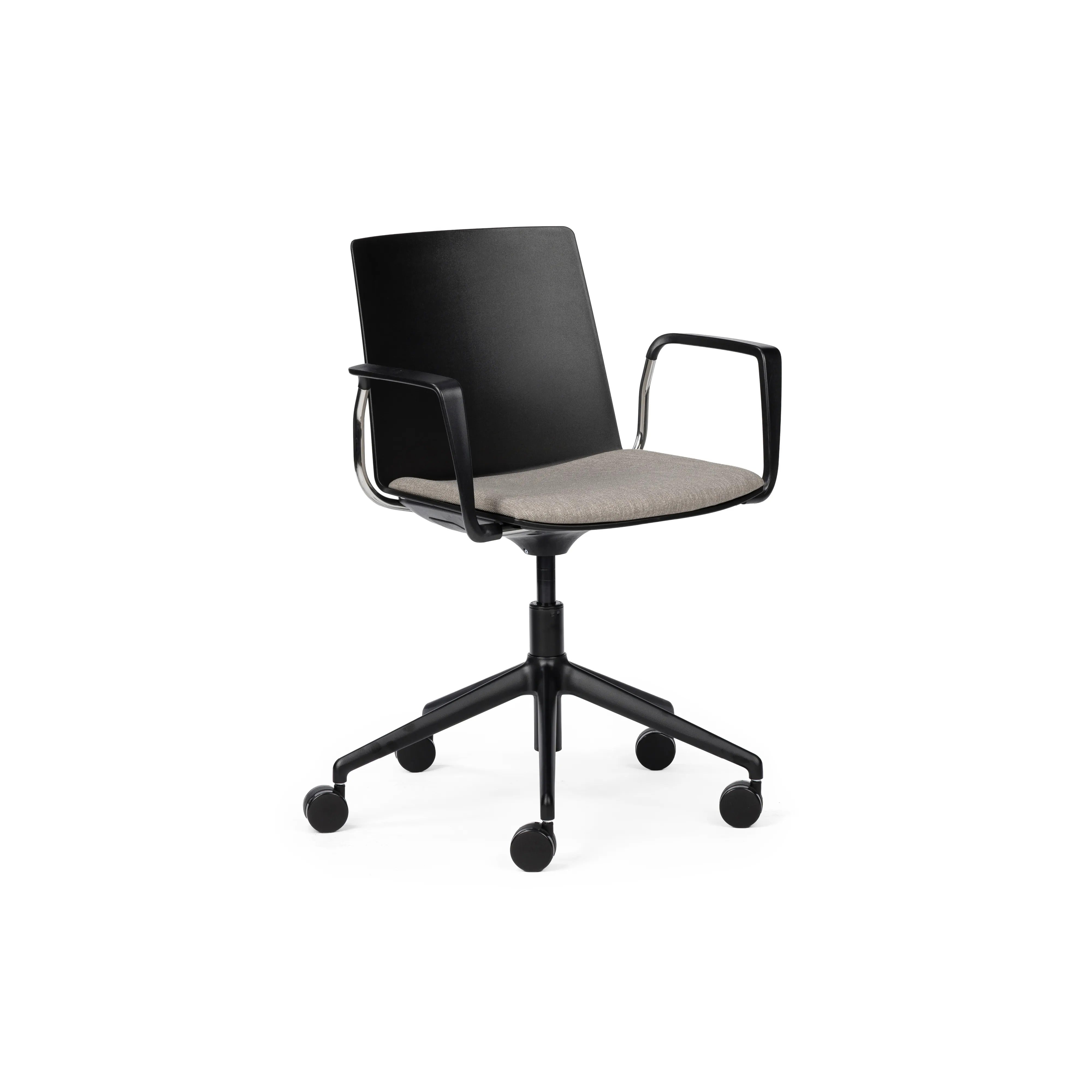 Jubel Castors Italian-5 Black Black Shell Seat Pad Arms