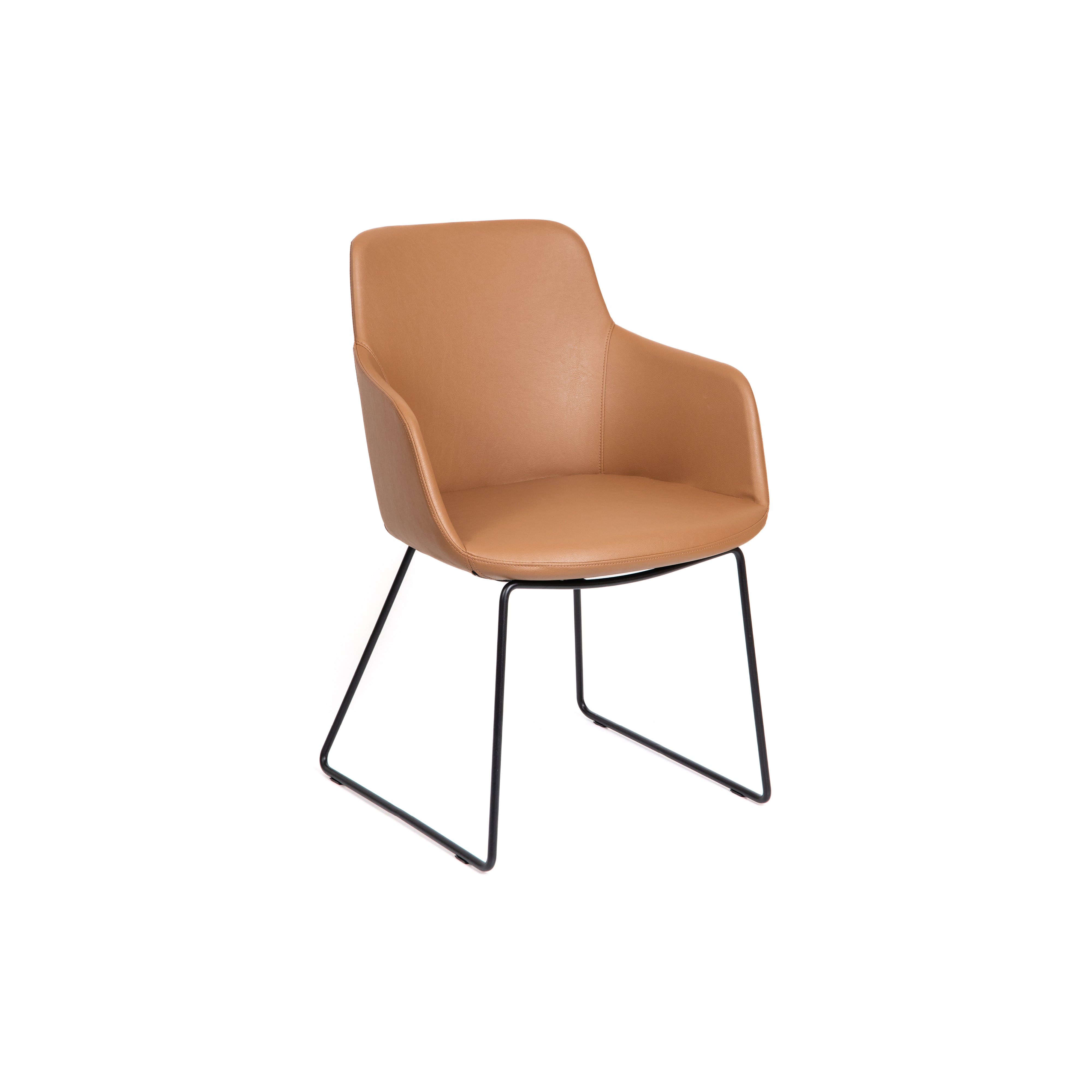 Salute Lounge Sled Black